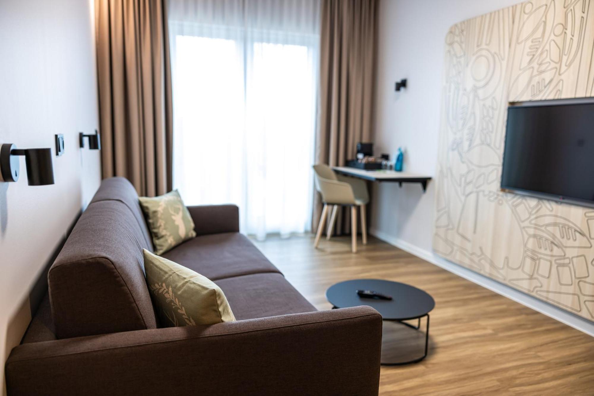 Platzhirsch Living Hotel Kelsterbach Bagian luar foto